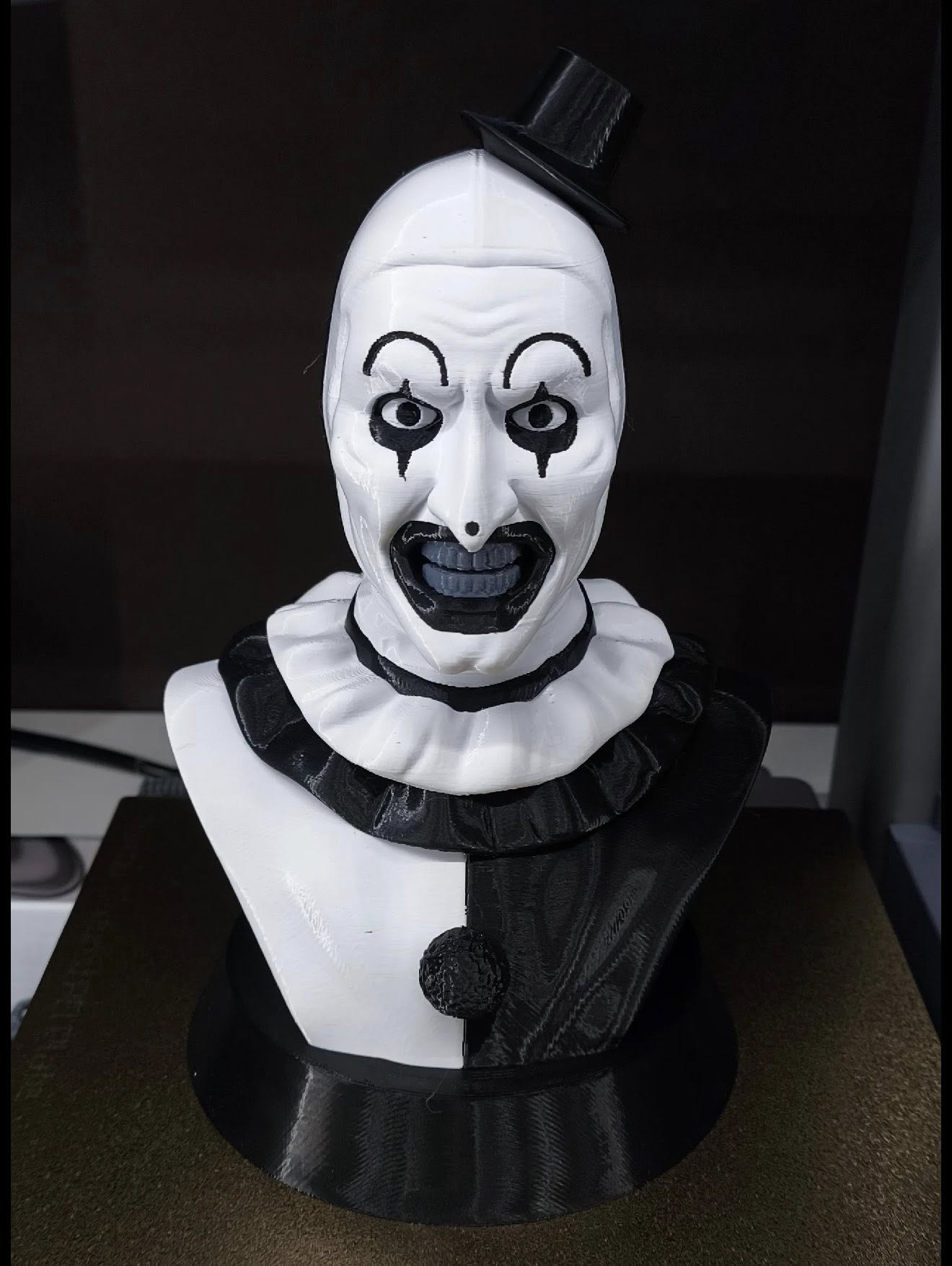 Art the clown bust
