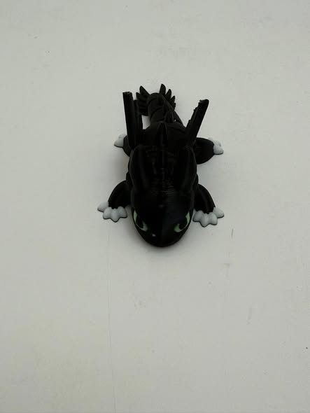 Toothless (how to train your dragon)