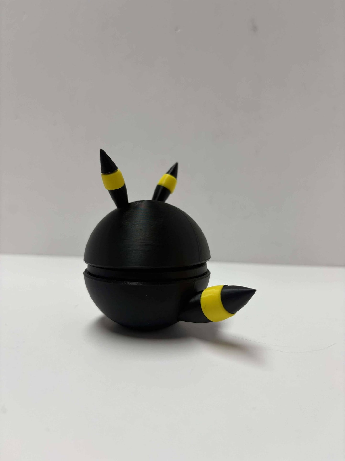 Umbreon Ball