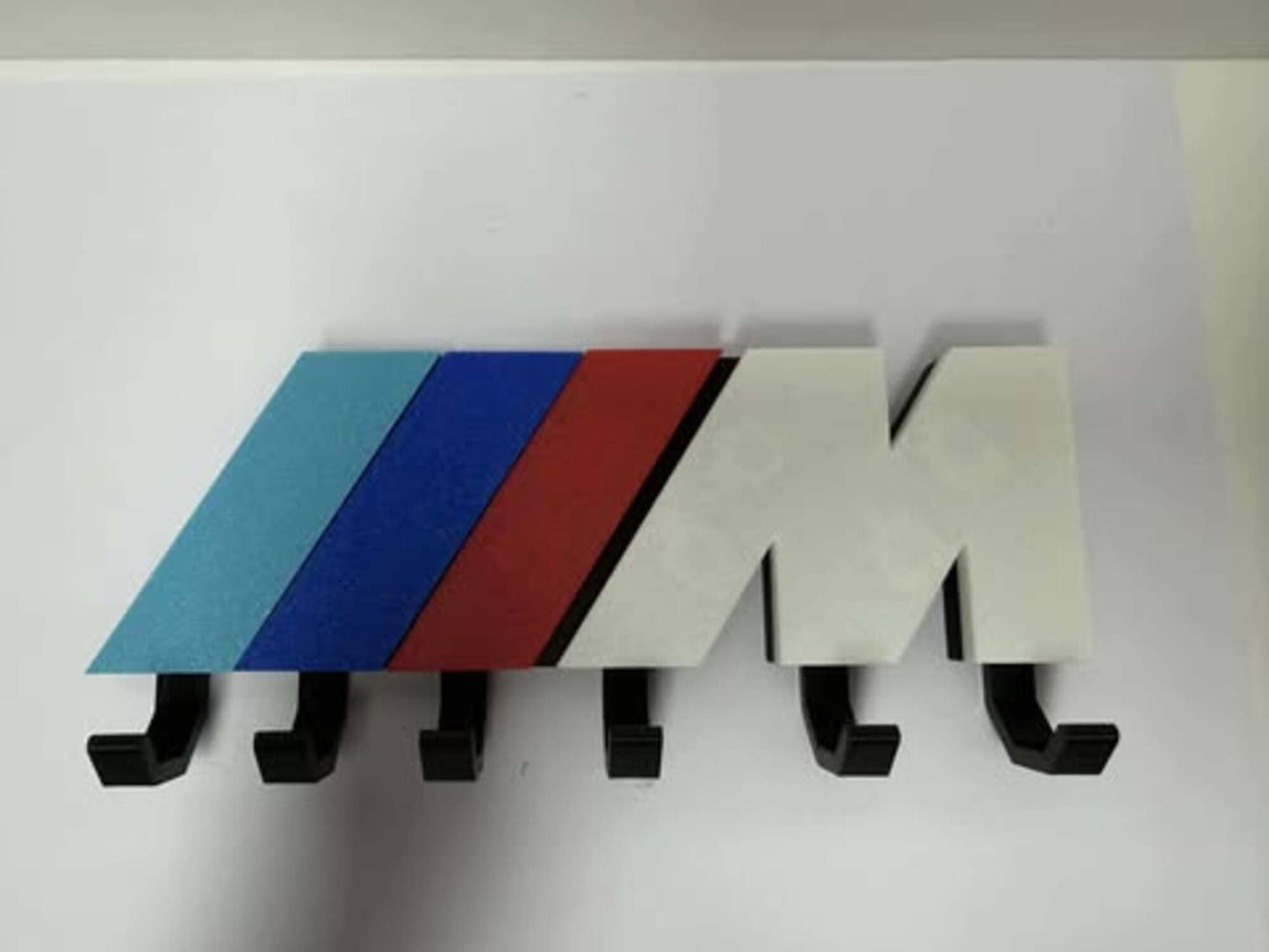 Motorsport-Inspired Wall Key Holder – 3D Printed Multi-Hook Rack