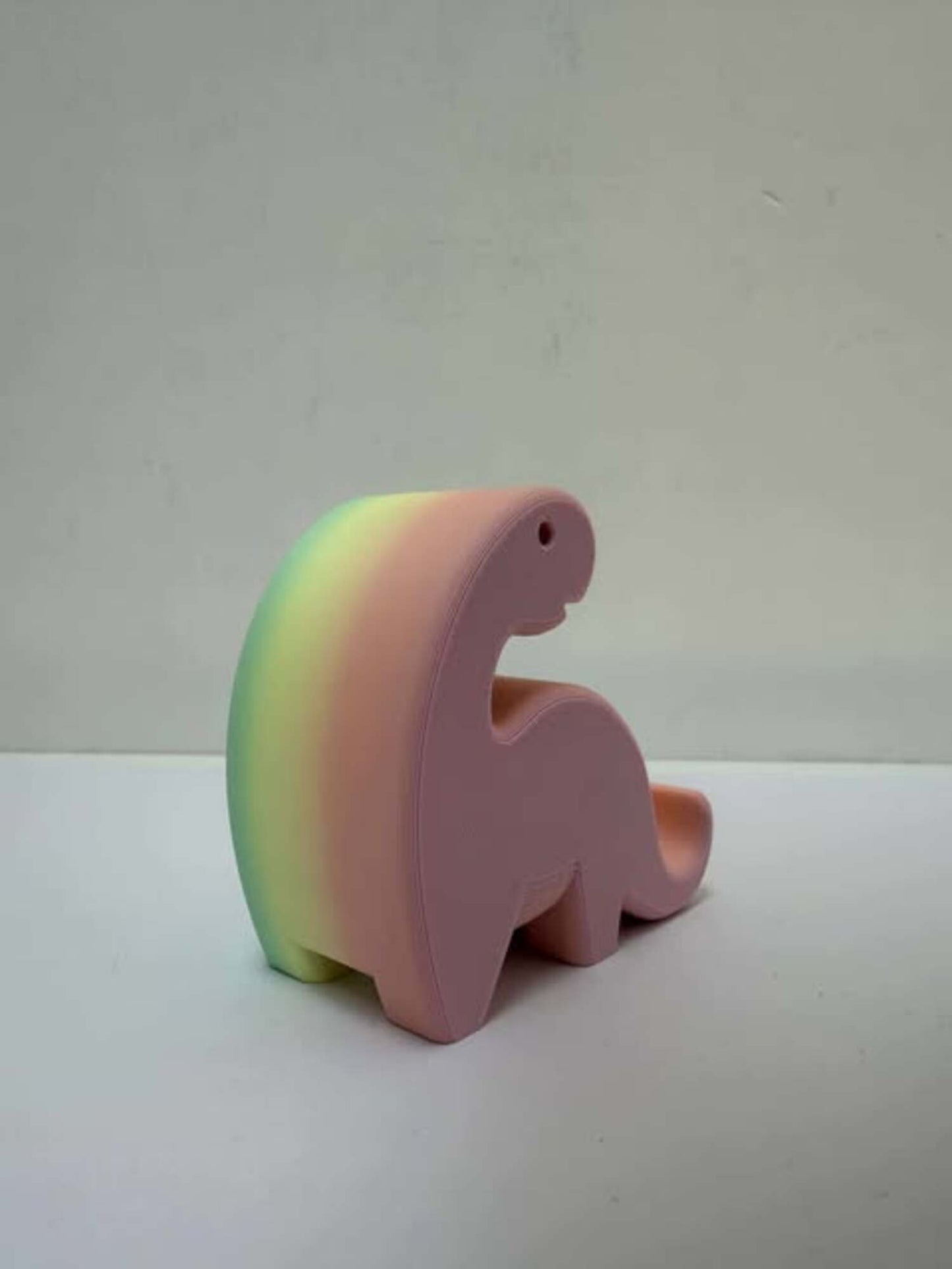 Dinosaur Phone Holder – Cute Desk & Bedside Stand 🦕📱