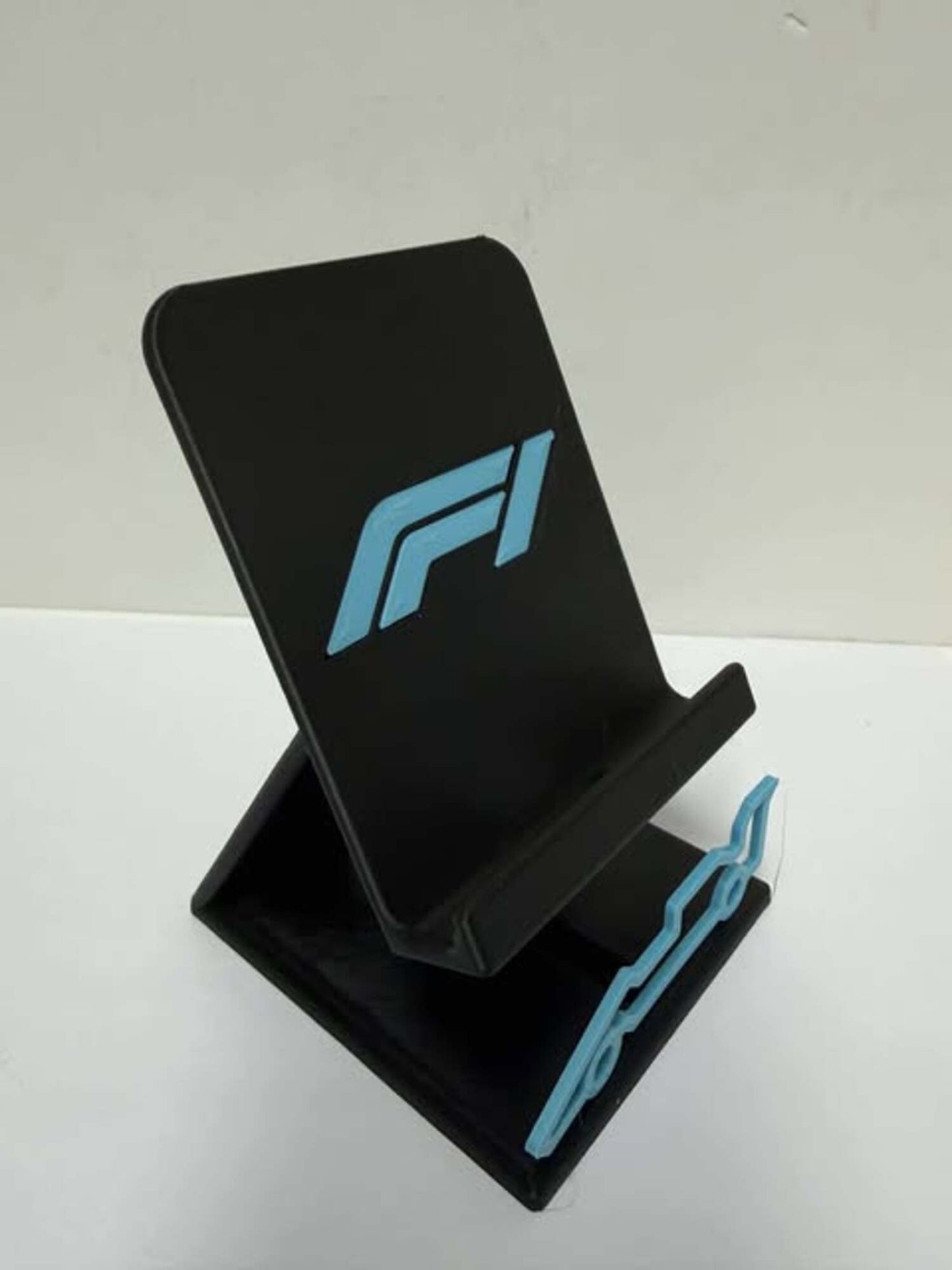 AMG-Inspired F1 Phone Holder – 3D Printed Motorsport Desk Stand