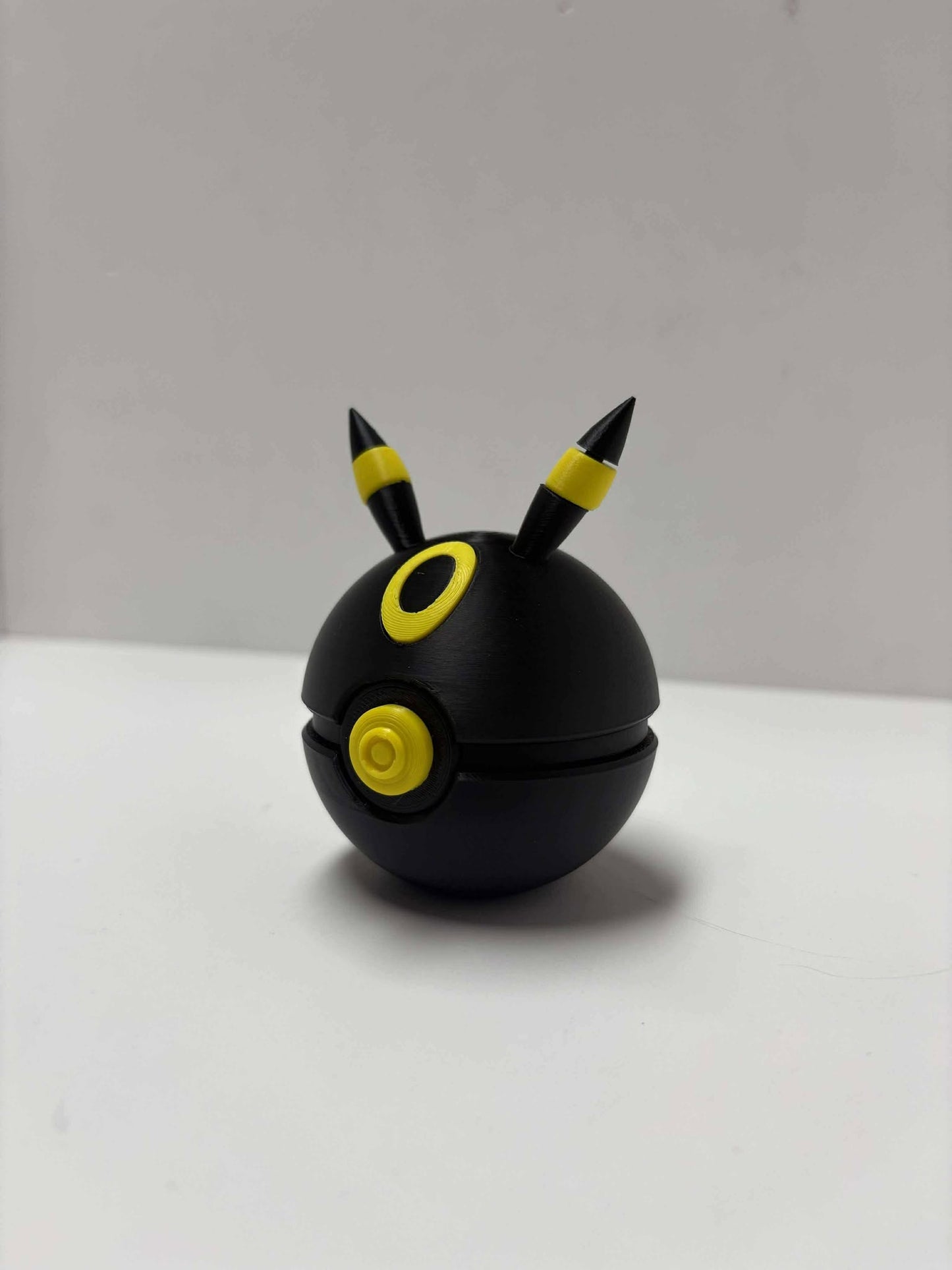 Umbreon Ball