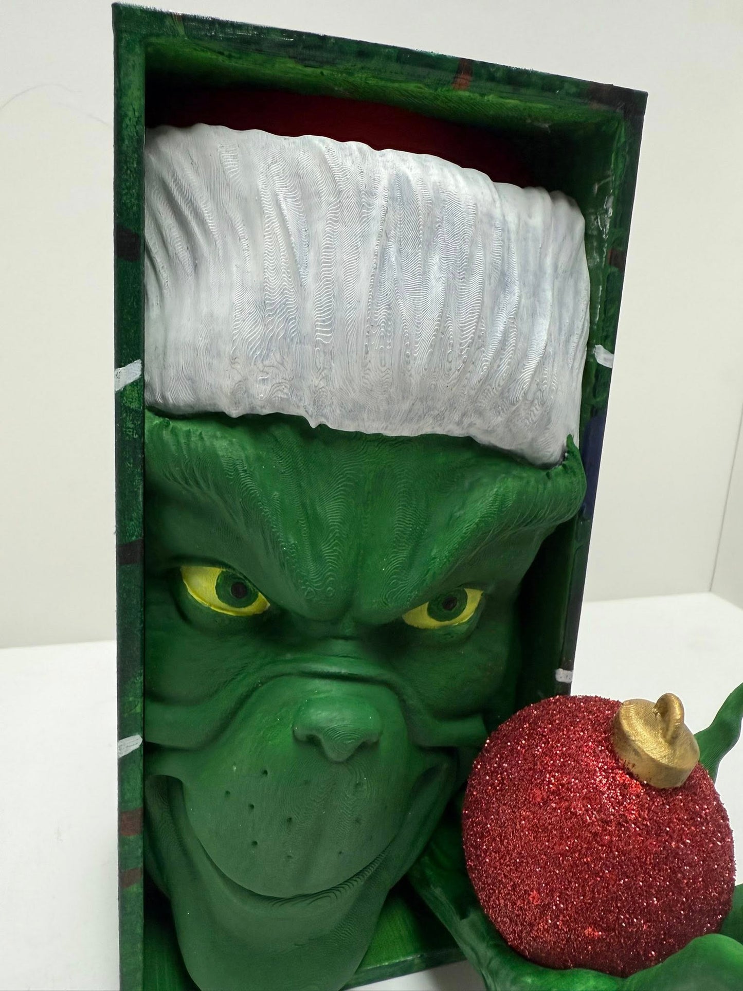 The Grinch Book Nook